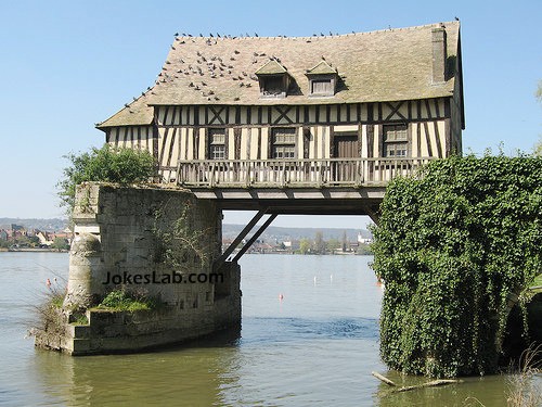 funny house over the water, fishing is not an issue