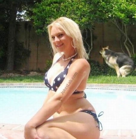 funny-photo-woman-and-pooping-dog