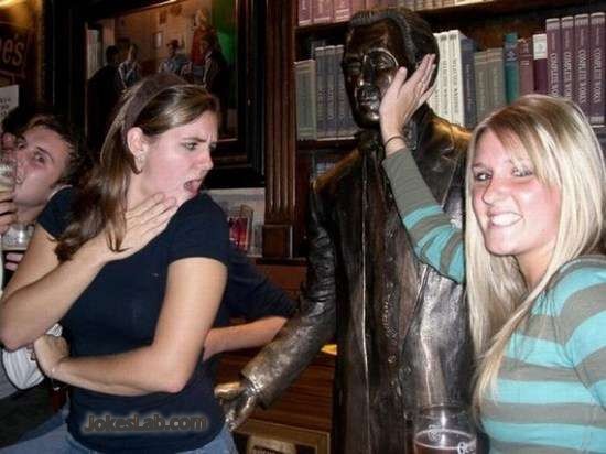 funny-sex-harasssment-funny-party, funny statue
