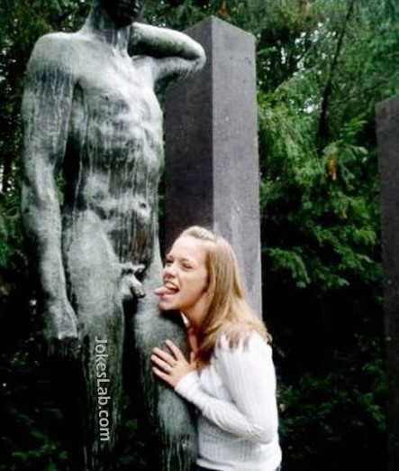 funny blow job, a girl giving a blow job for the statue