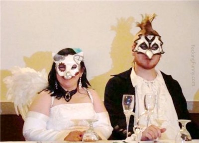 funny-wedding-costume-mask